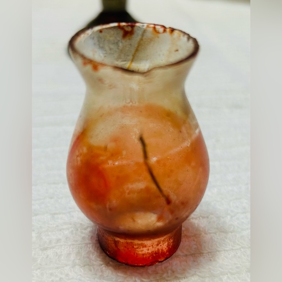 Vintage cranberry hobnail MINI oil lamp, made in Hong Kong. - Picture 8 of 10